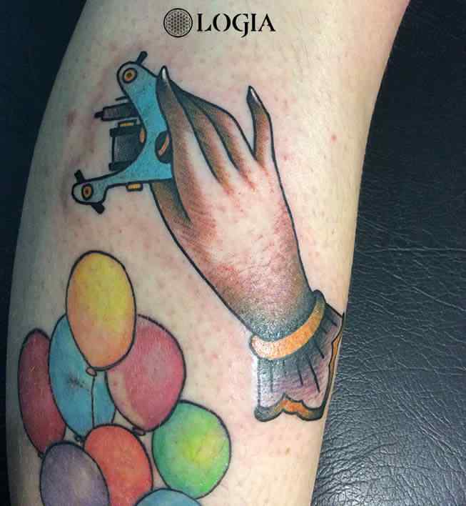 tatuaje-brazo-globos-logia-barcelona-laia-desole  